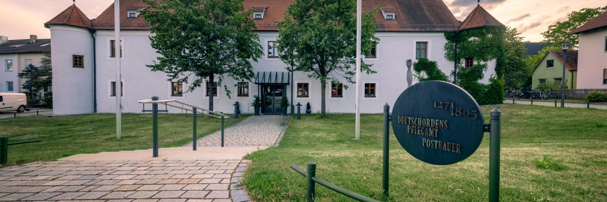 Postbauer-Heng Deutschherrnschloss_02